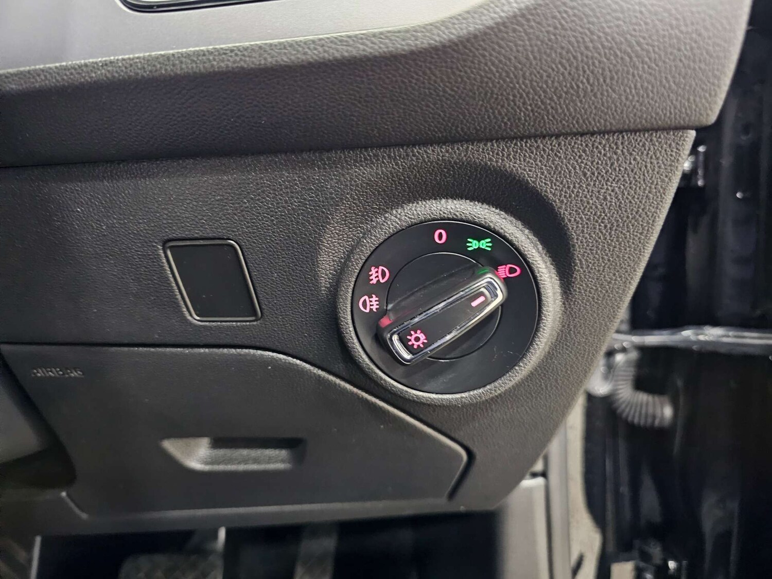 Used SEAT Leon 2019 for sale - 77022390: Photo 52