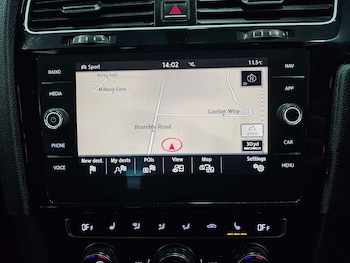 Used Volkswagen Golf 2017 for sale - 78016549: Photo