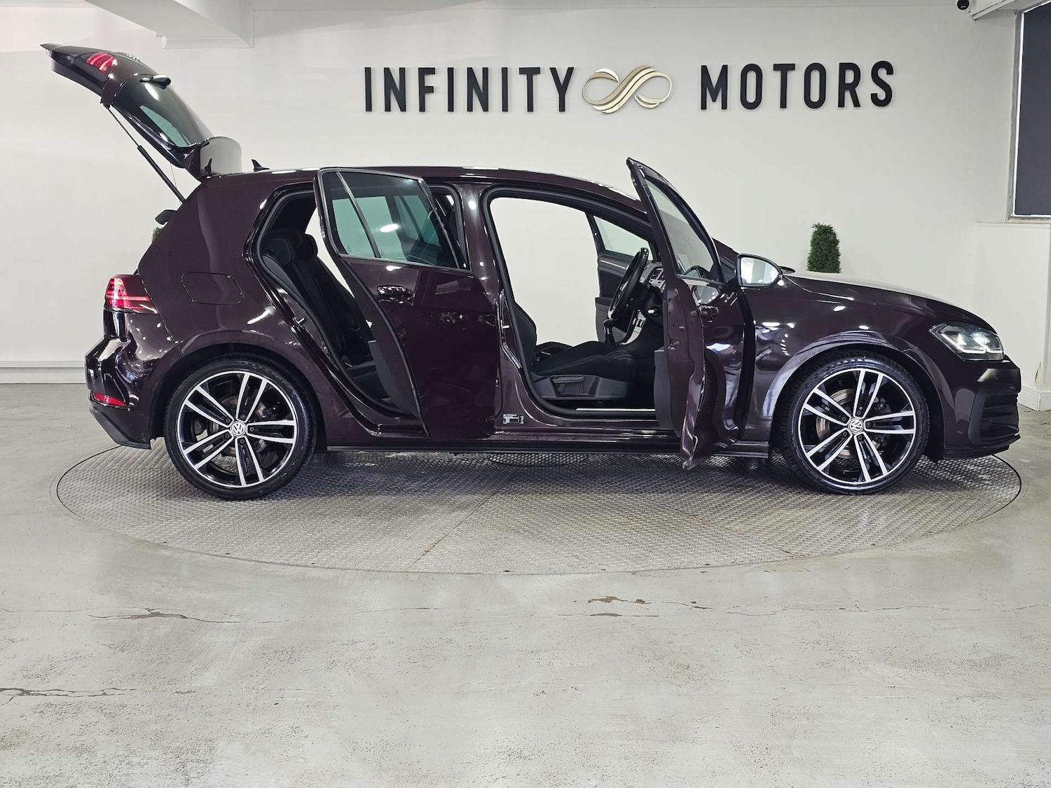 Used Volkswagen Golf 2017 for sale - 78016549: Photo 42