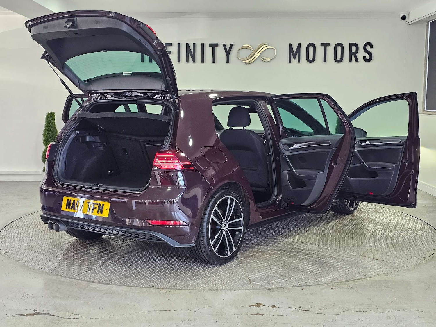 Used Volkswagen Golf 2017 for sale - 78016549: Photo 49