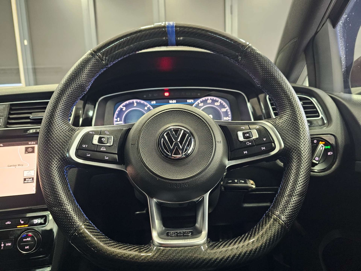Used Volkswagen Golf 2017 for sale - 78016549: Photo 60