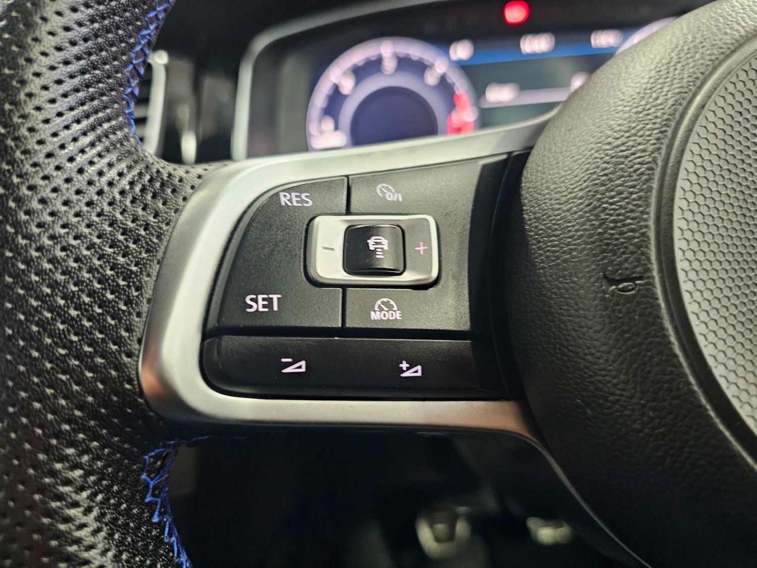 Used Volkswagen Golf 2017 for sale - 78016549: Photo 62