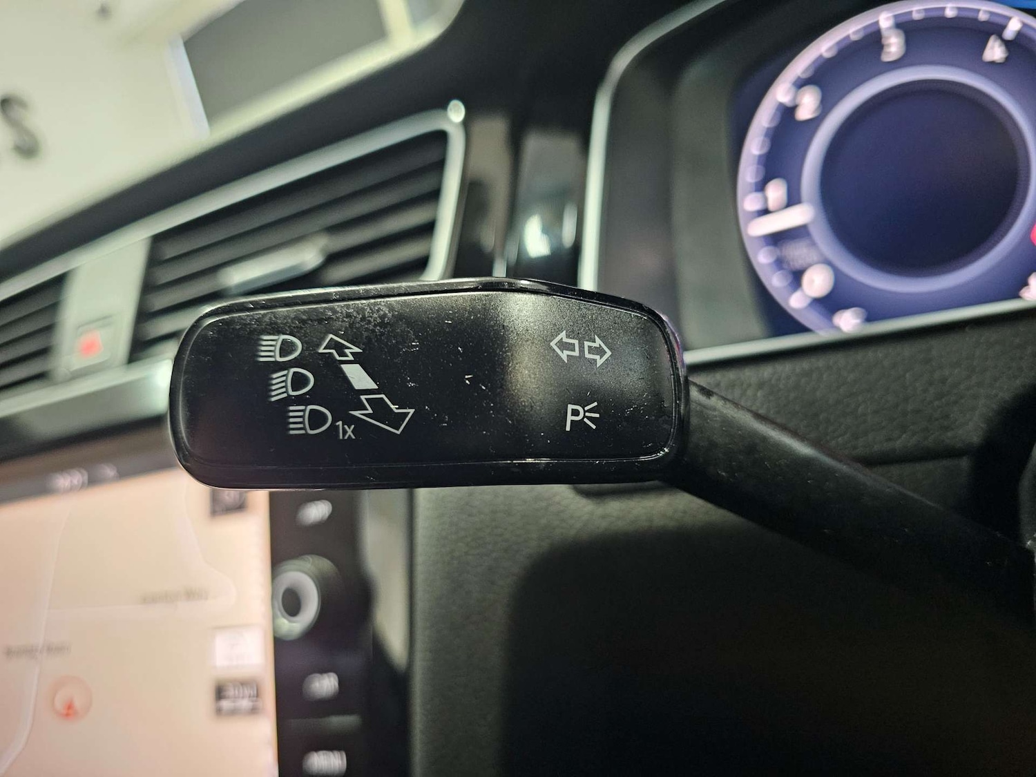 Used Volkswagen Golf 2017 for sale - 78016549: Photo 64