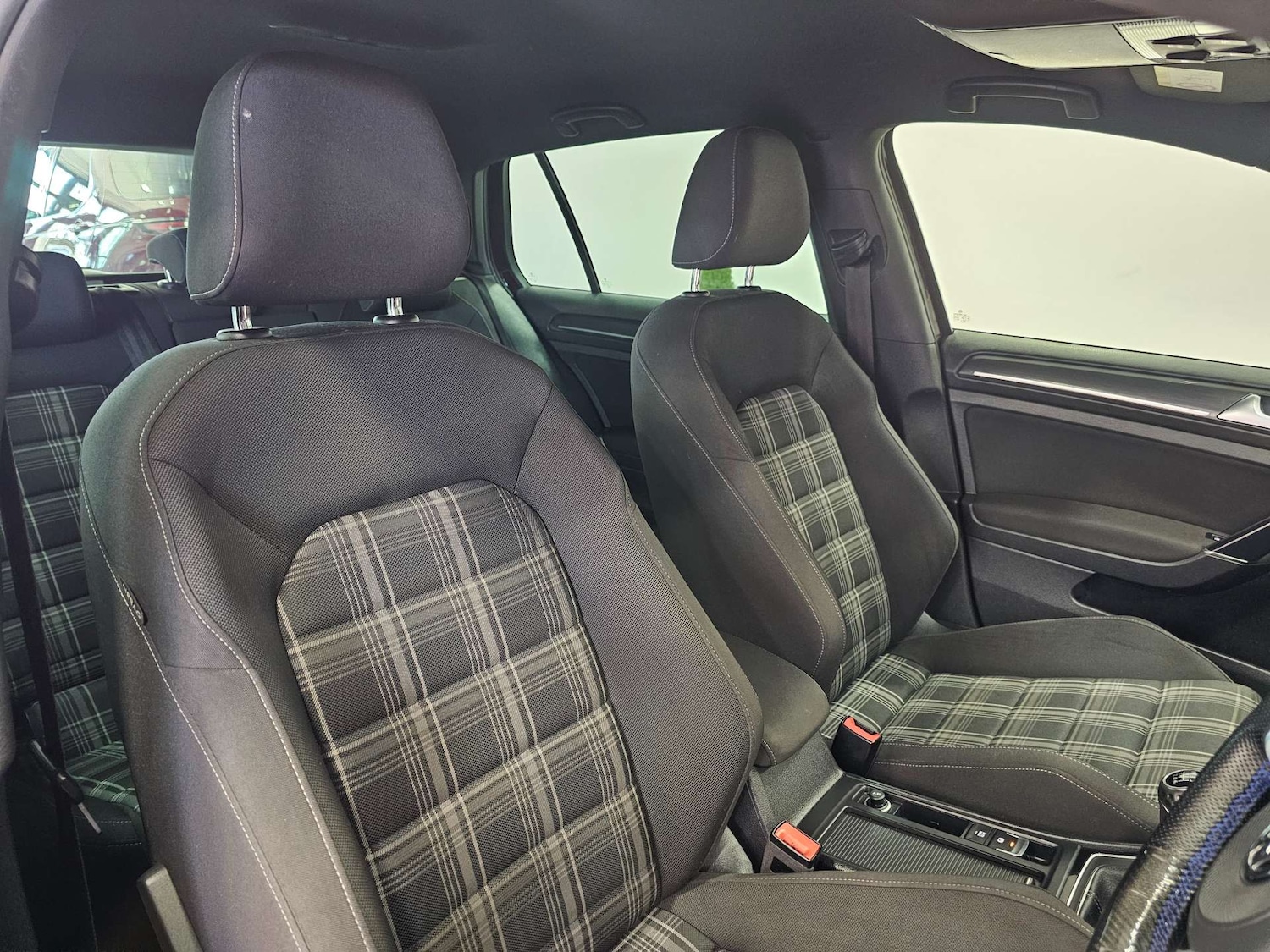 Used Volkswagen Golf 2017 for sale - 78016549: Photo 7