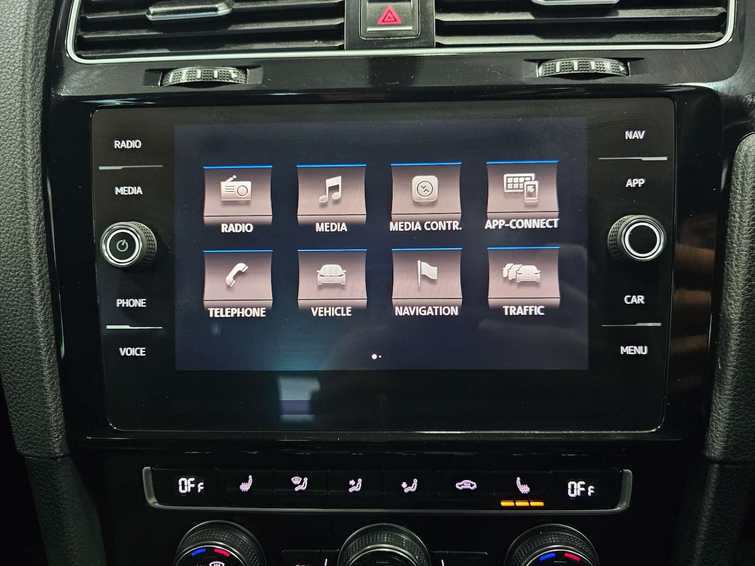 Used Volkswagen Golf 2017 for sale - 78016549: Photo 75