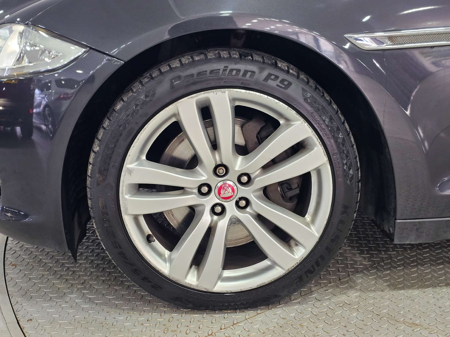 Used Jaguar XJ 2014 for sale - 77318484: Photo 23