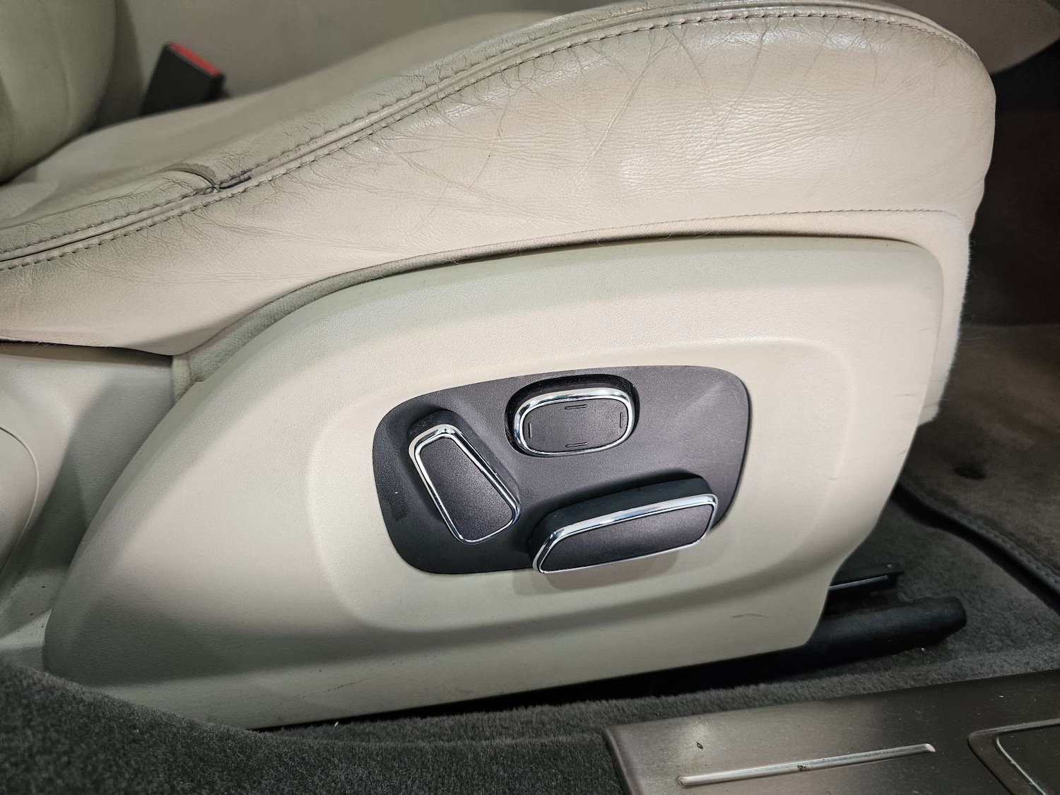 Used Jaguar XJ 2014 for sale - 77318484: Photo 55