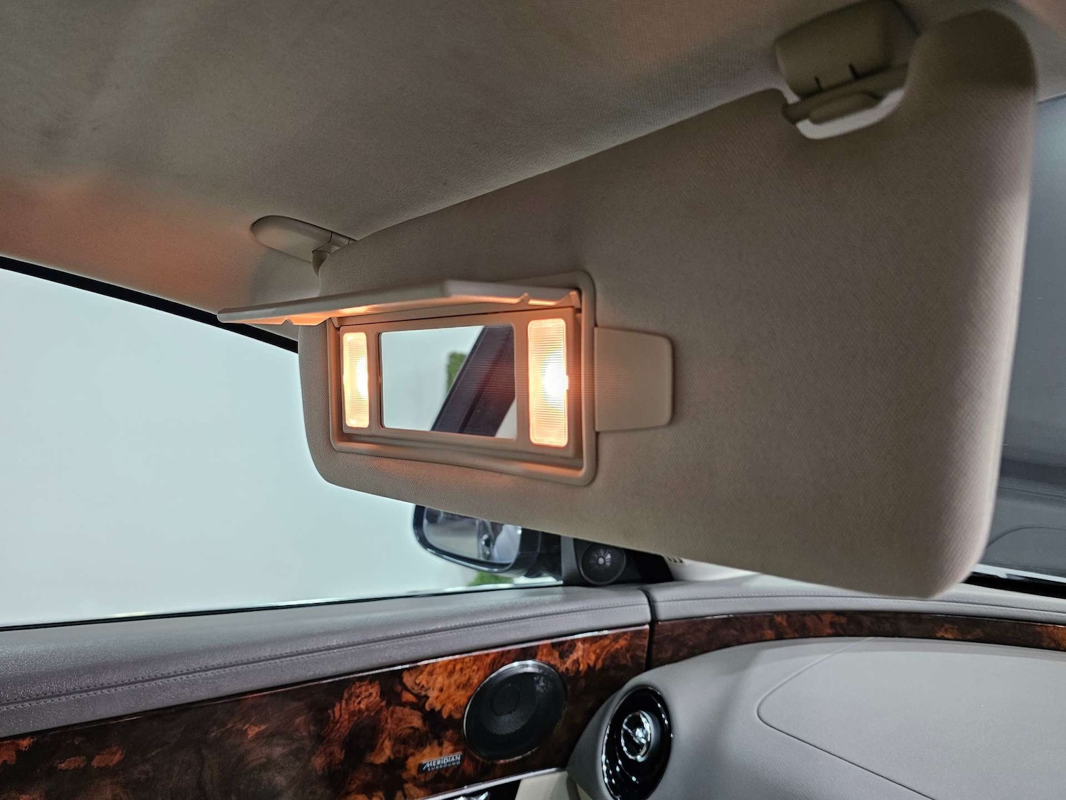 Used Jaguar XJ 2014 for sale - 77318484: Photo 71