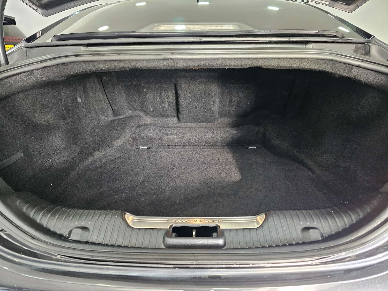 Used Jaguar XJ 2014 for sale - 77318484: Photo 86