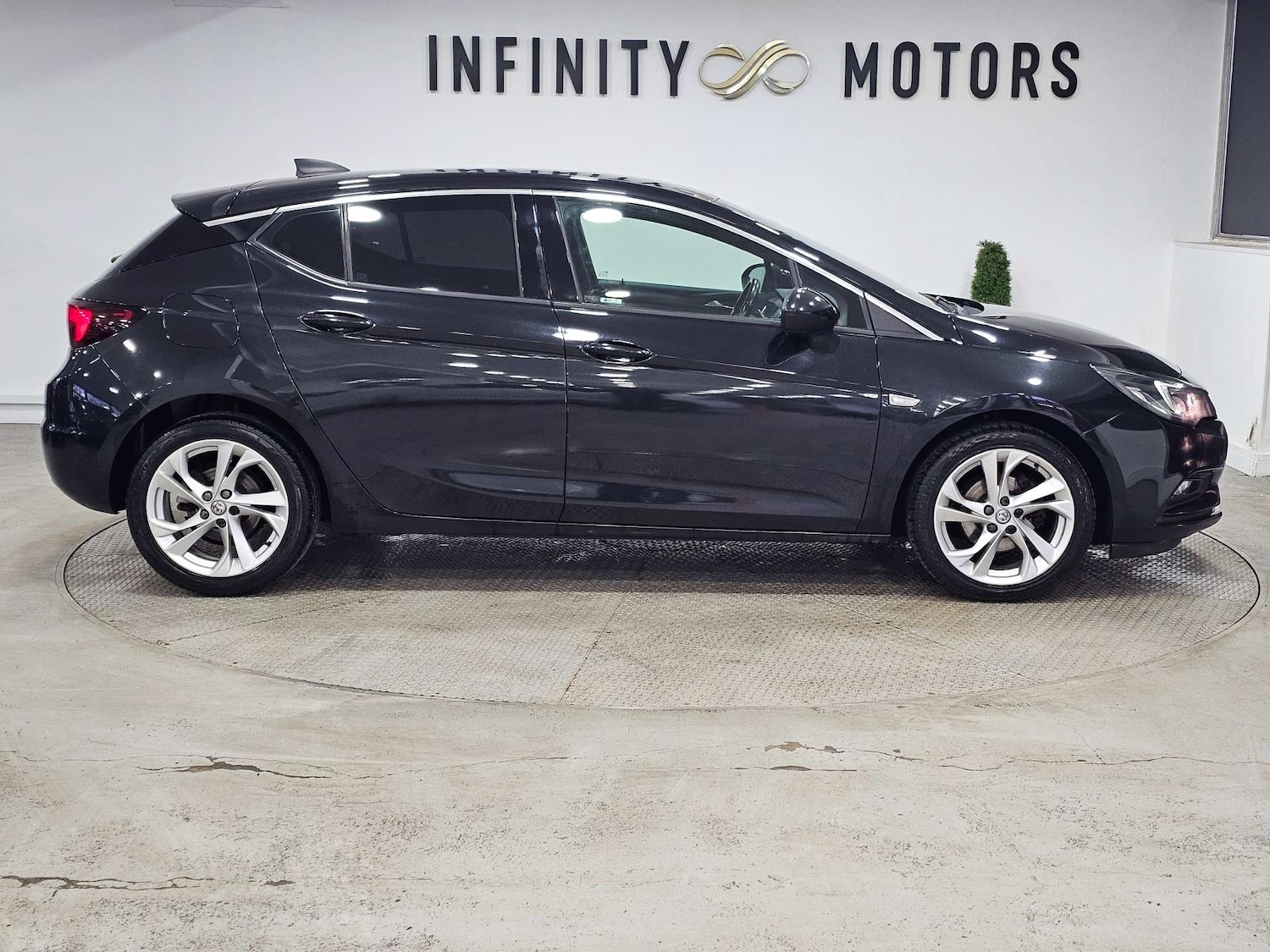 Used Vauxhall Astra 2016 for sale - 77850707: Photo 20