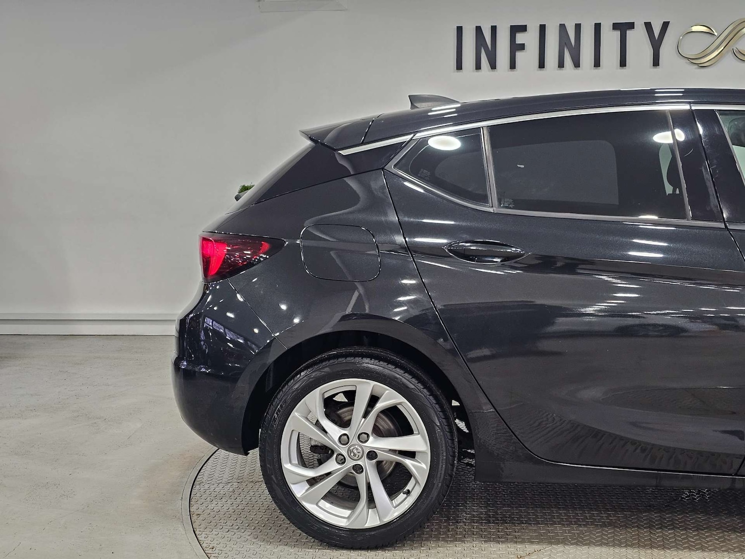 Used Vauxhall Astra 2016 for sale - 77850707: Photo 21