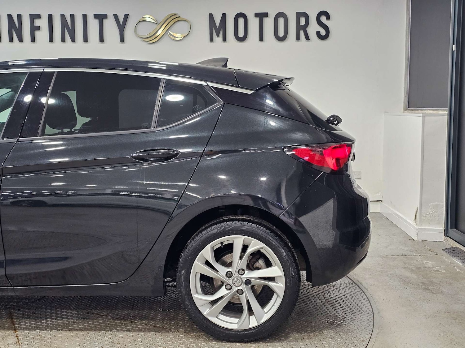 Used Vauxhall Astra 2016 for sale - 77850707: Photo 36