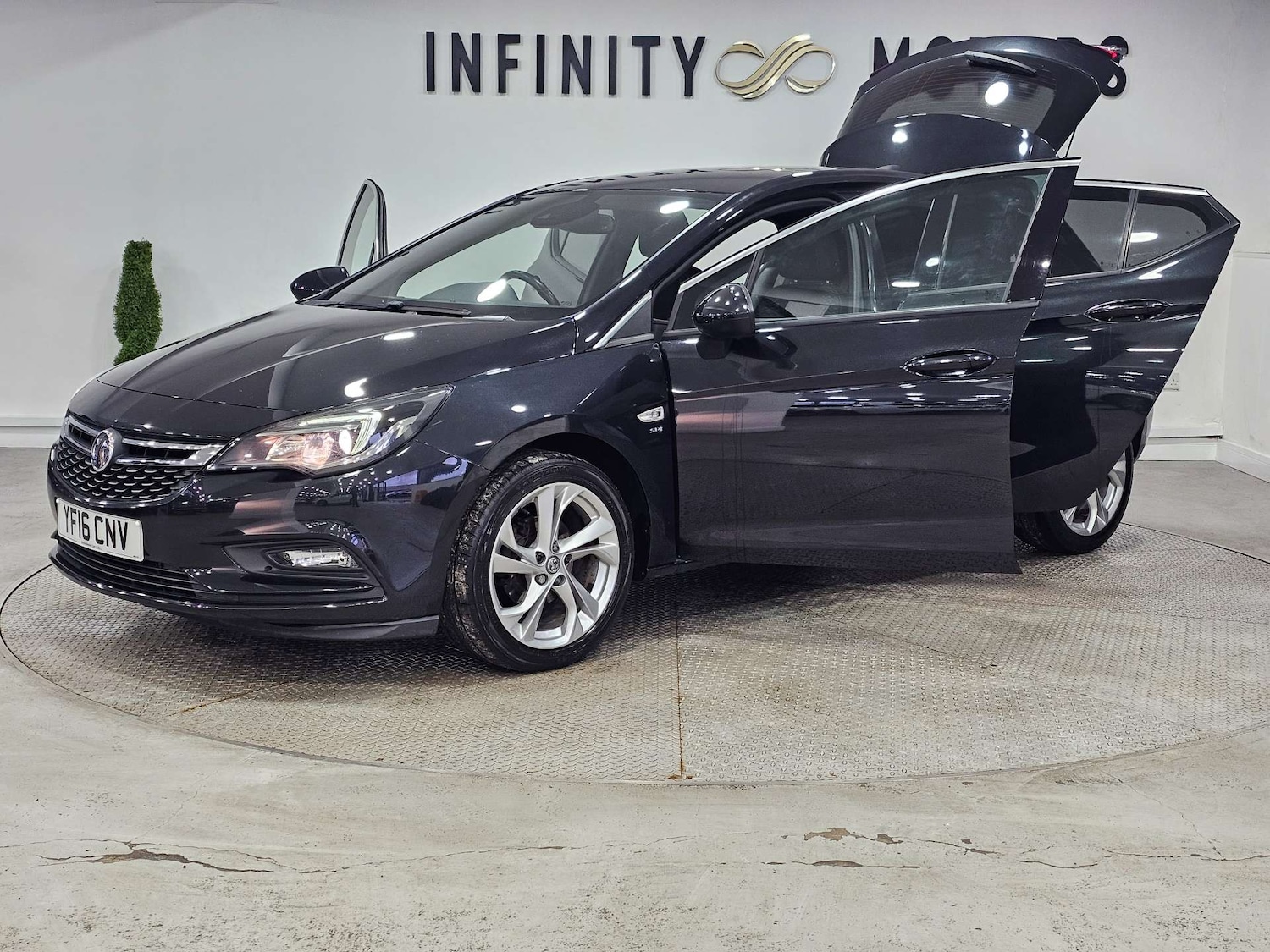 Used Vauxhall Astra 2016 for sale - 77850707: Photo 40