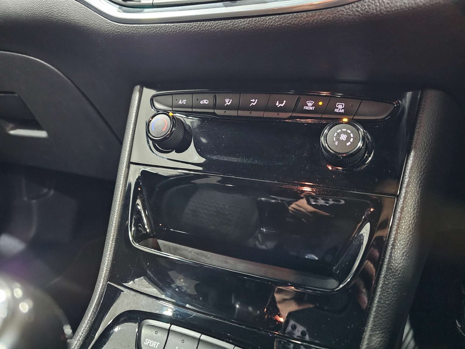 Used Vauxhall Astra 2016 for sale - 77850707: Photo 62