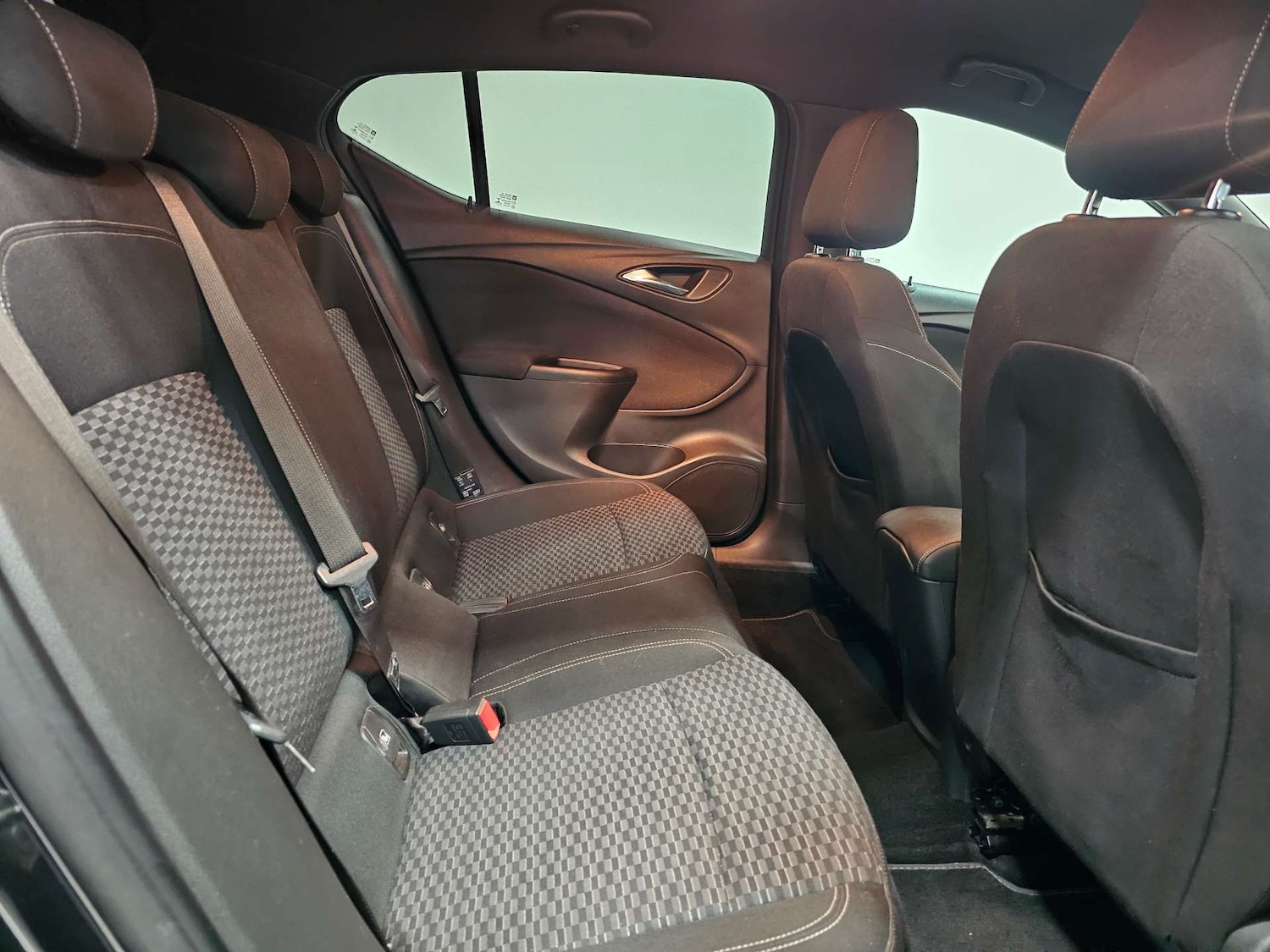 Used Vauxhall Astra 2016 for sale - 77850707: Photo 75