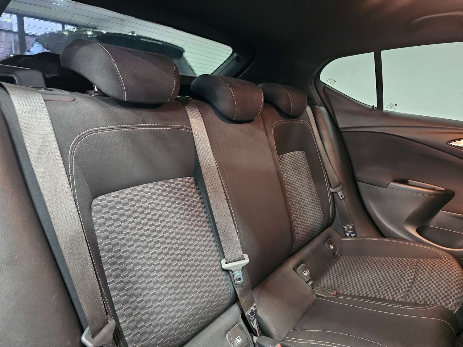 Used Vauxhall Astra 2016 for sale - 77850707: Photo 78