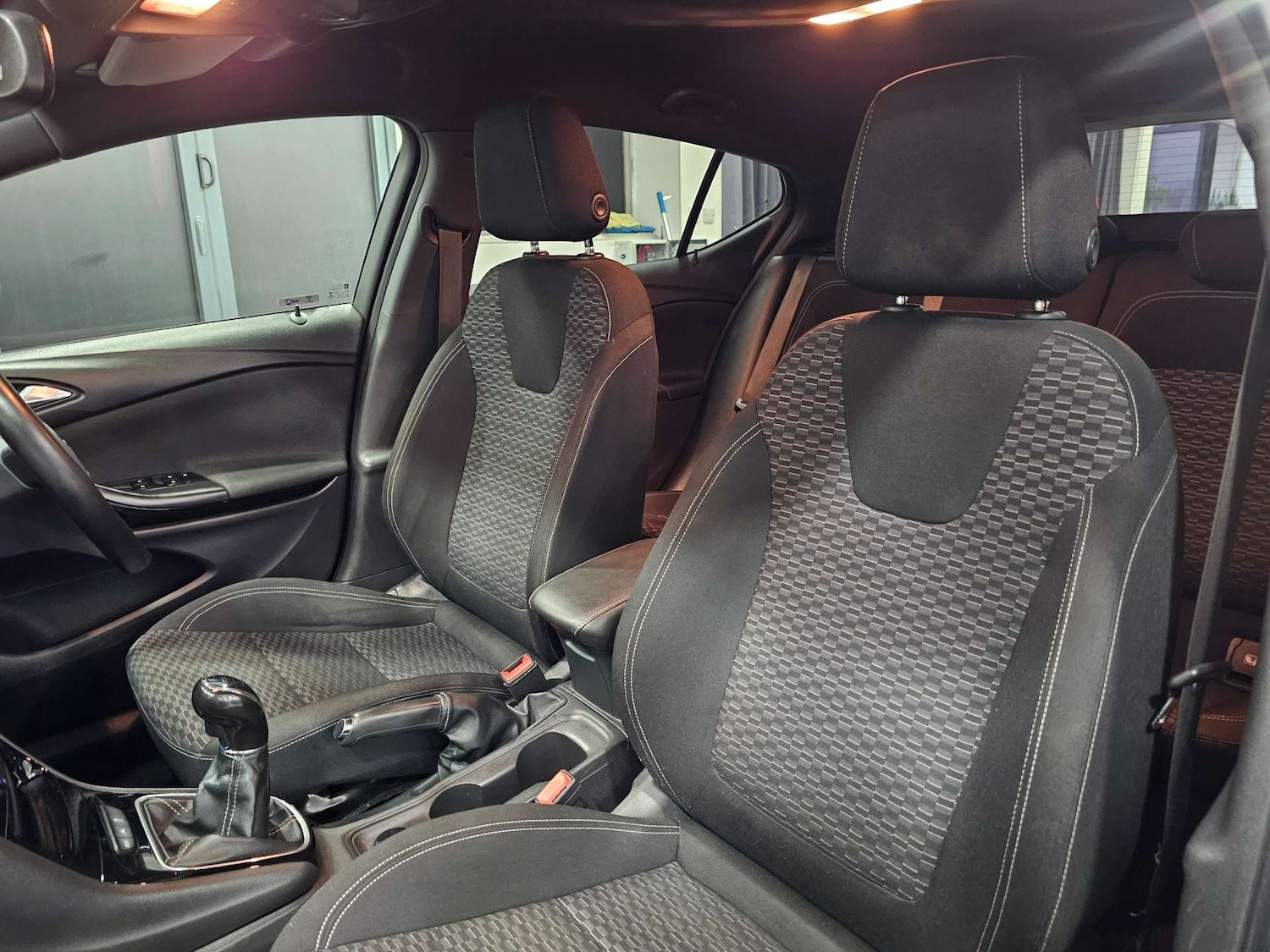 Used Vauxhall Astra 2016 for sale - 77850707: Photo 88