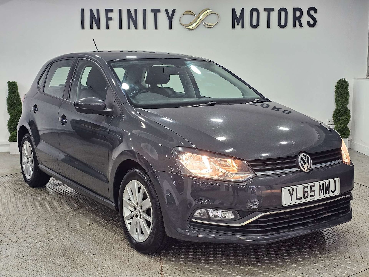 Used Volkswagen Polo 2016 for sale - 76972416: Photo 1