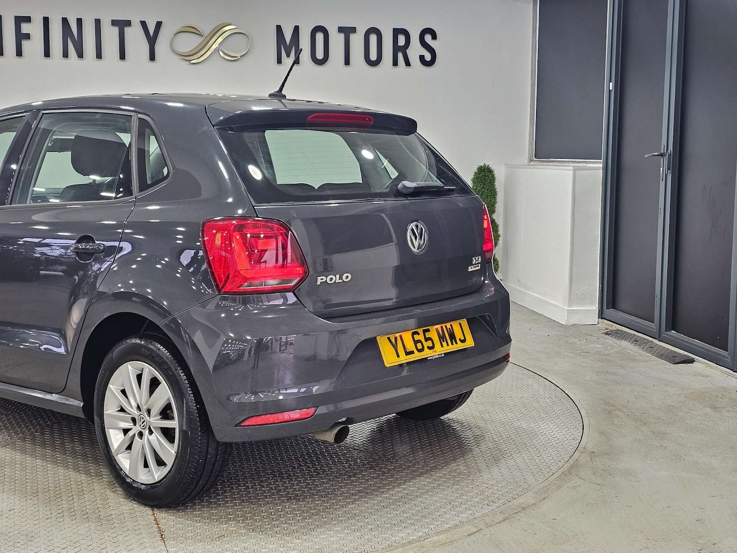 Used Volkswagen Polo 2016 for sale - 76972416: Photo 28