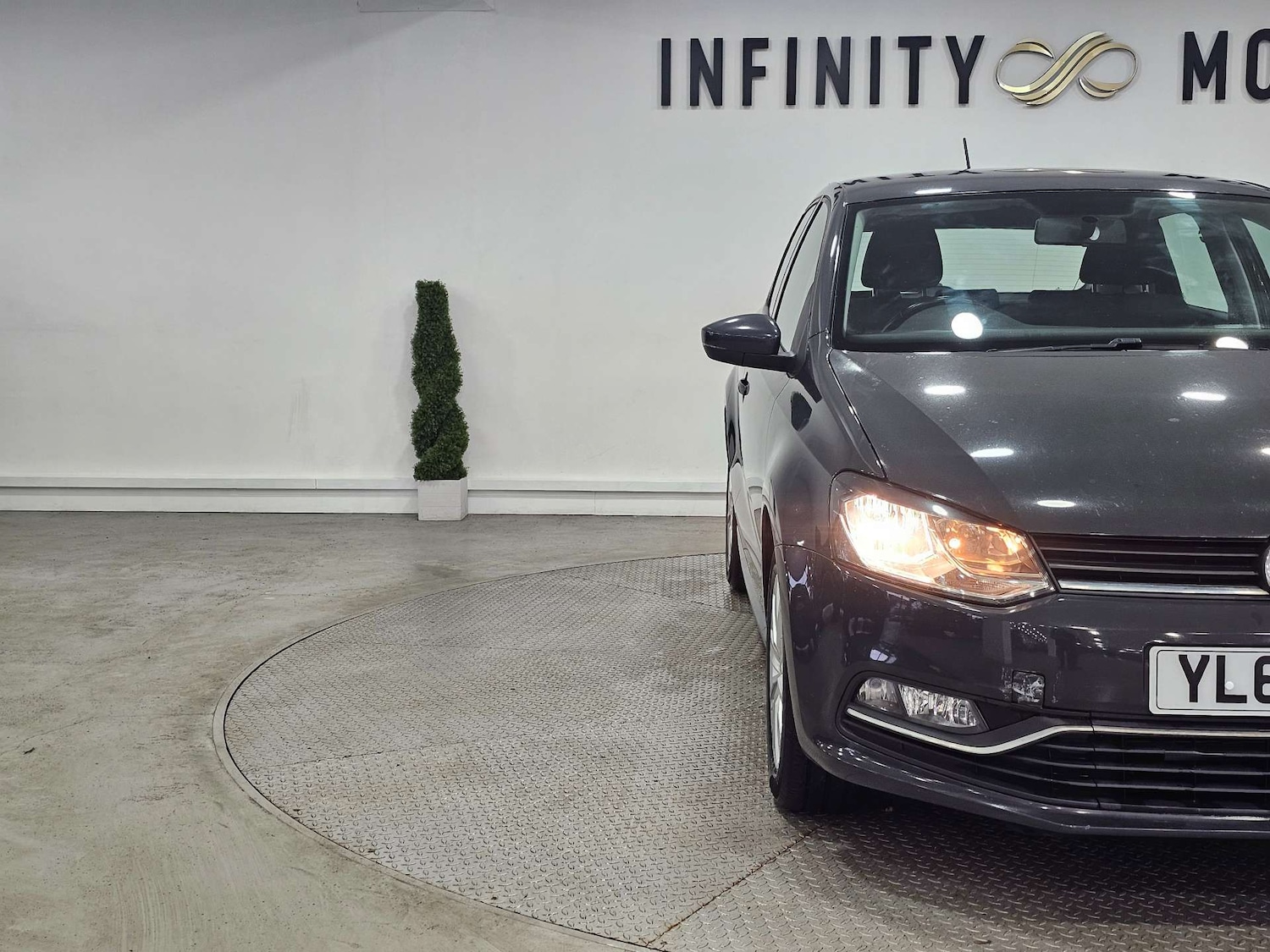 Used Volkswagen Polo 2016 for sale - 76972416: Photo 9