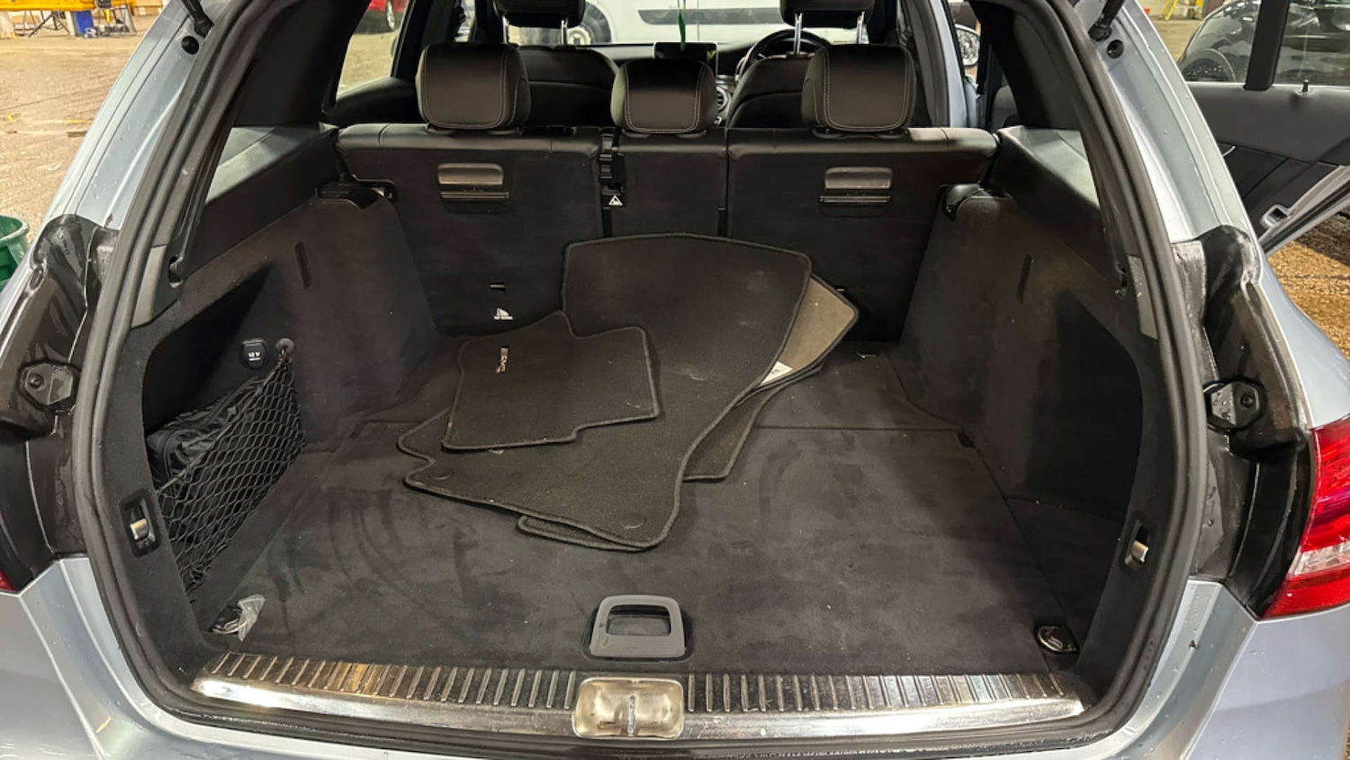 Used Mercedes-Benz C Class 2017 for sale - 77047459: Photo 9