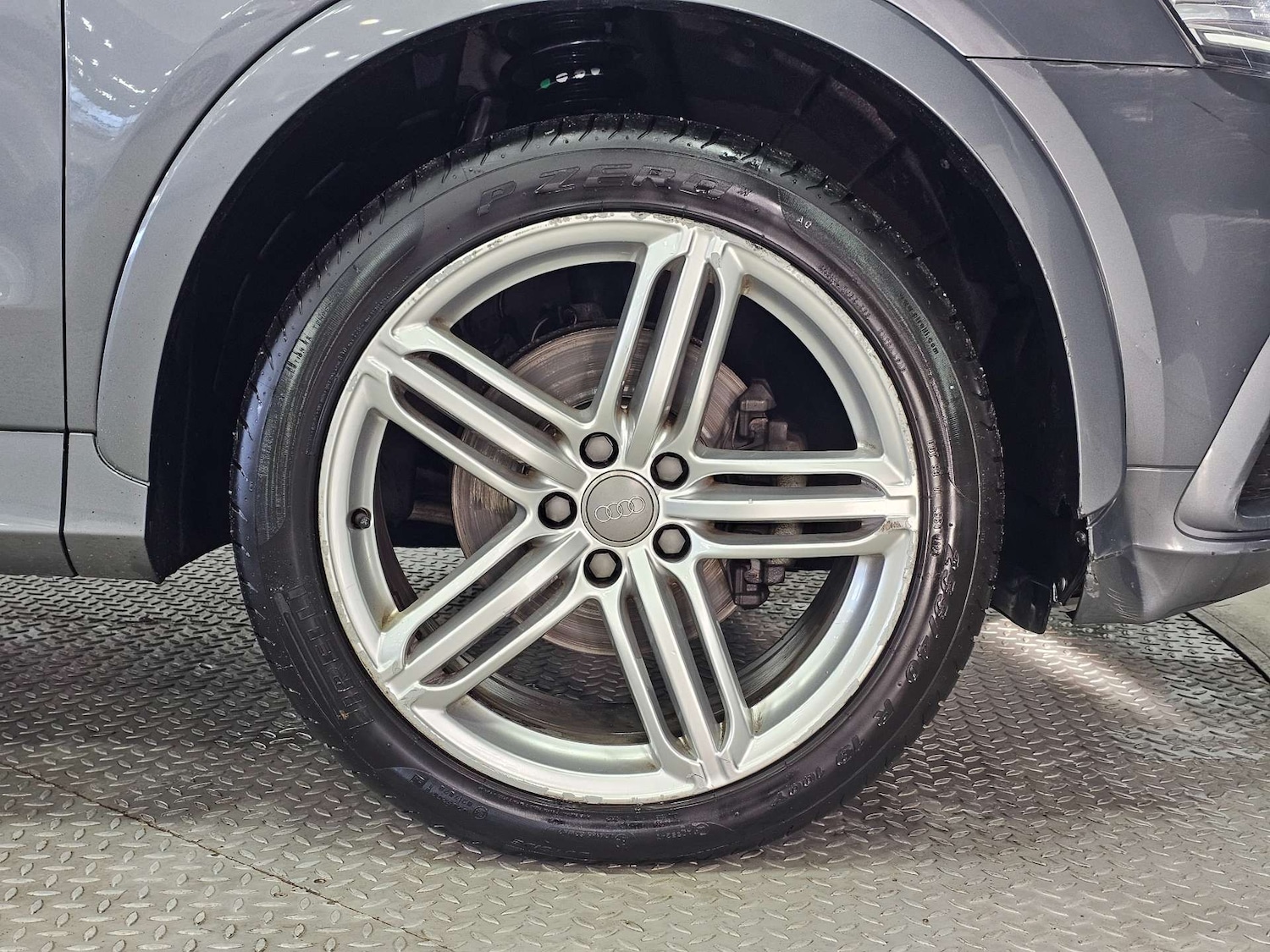 Used Audi Q3 2014 for sale - 77249264: Photo 40