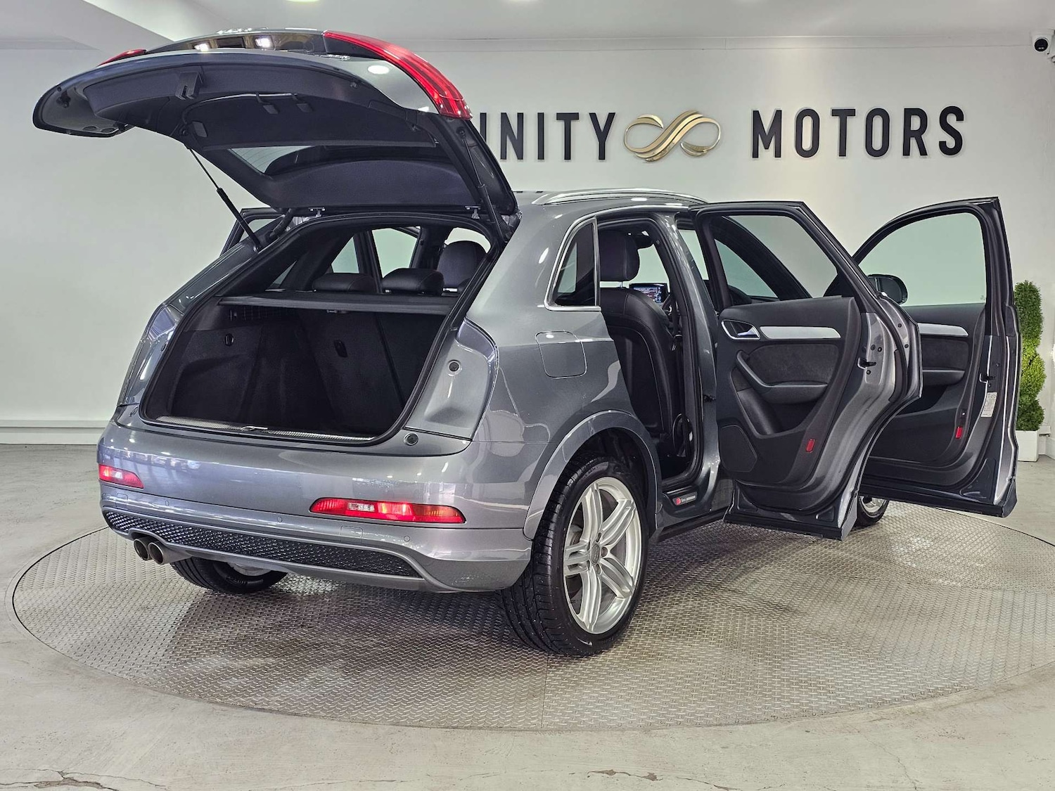 Used Audi Q3 2014 for sale - 77249264: Photo 48