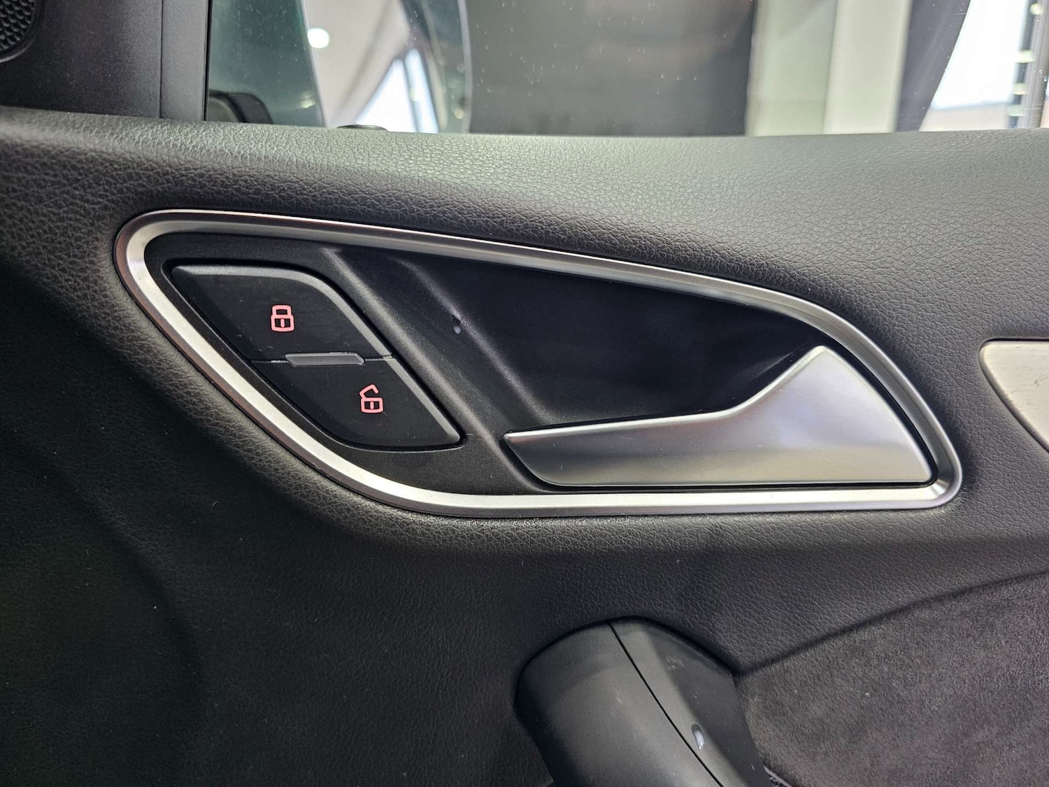 Used Audi Q3 2014 for sale - 77249264: Photo 51