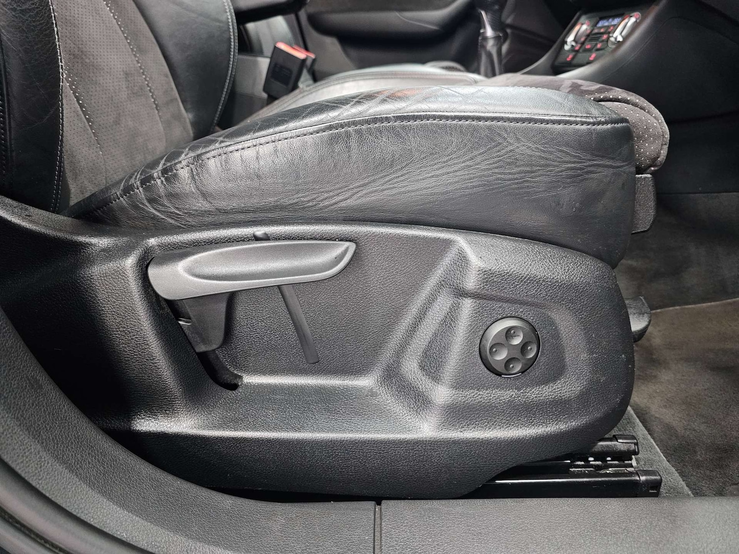 Used Audi Q3 2014 for sale - 77249264: Photo 55