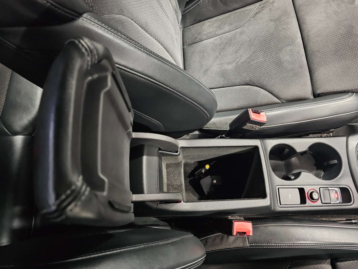 Used Audi Q3 2014 for sale - 77249264: Photo 64