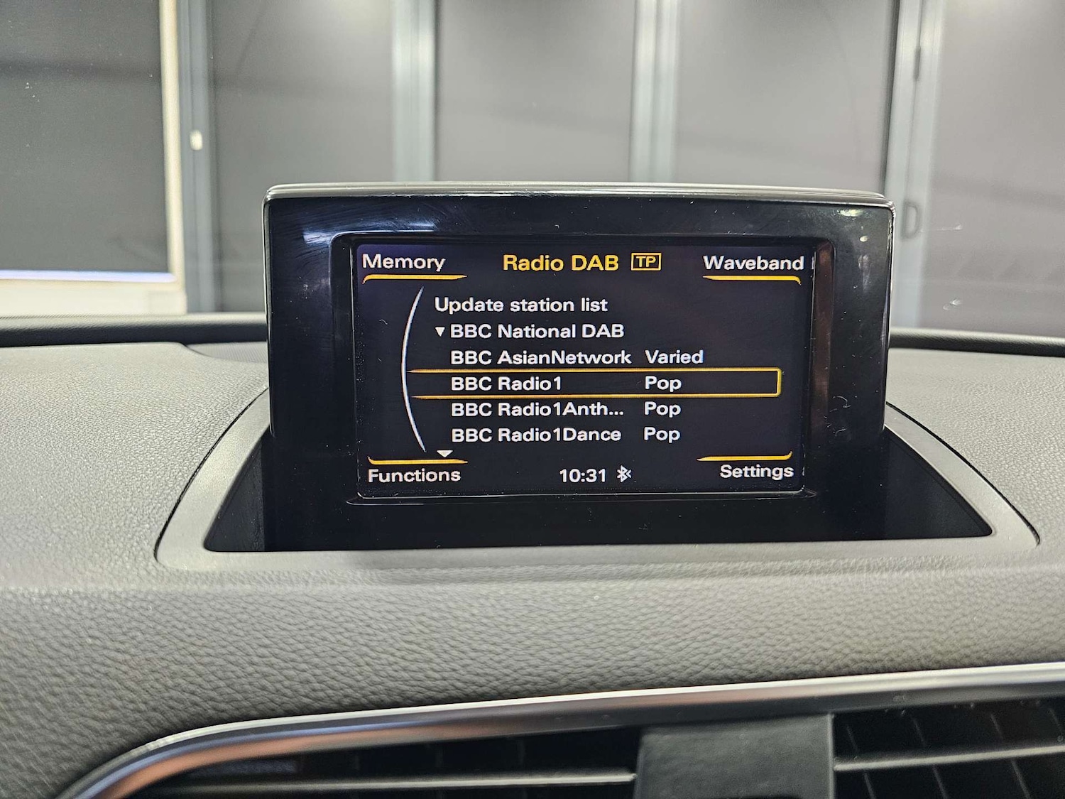 Used Audi Q3 2014 for sale - 77249264: Photo 70