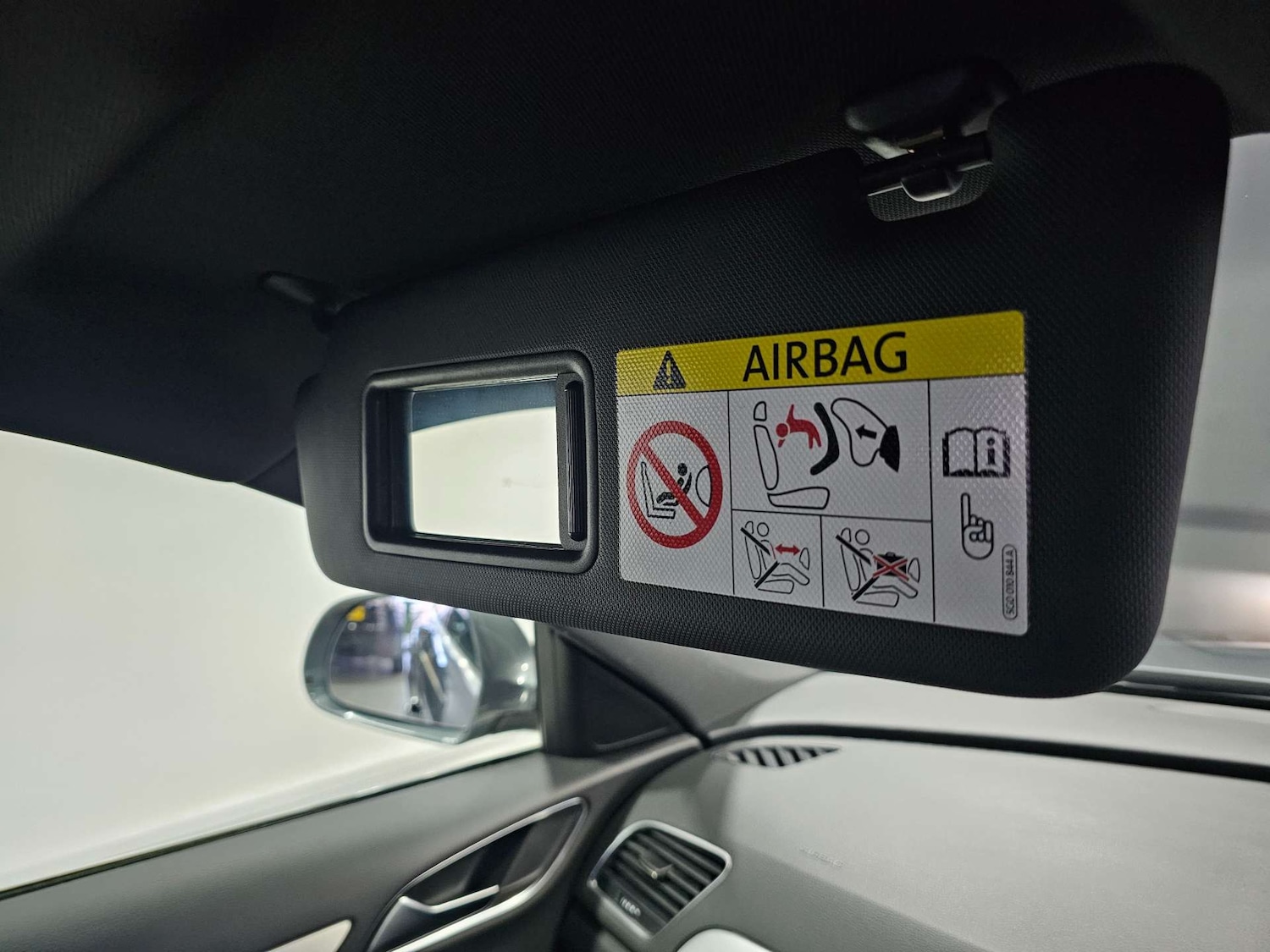 Used Audi Q3 2014 for sale - 77249264: Photo 74