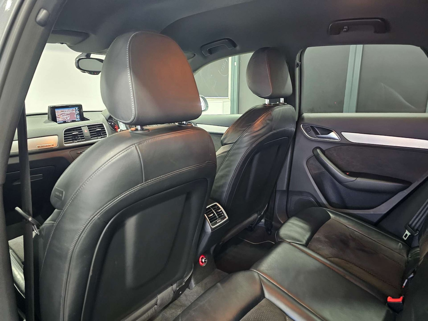 Used Audi Q3 2014 for sale - 77249264: Photo 87