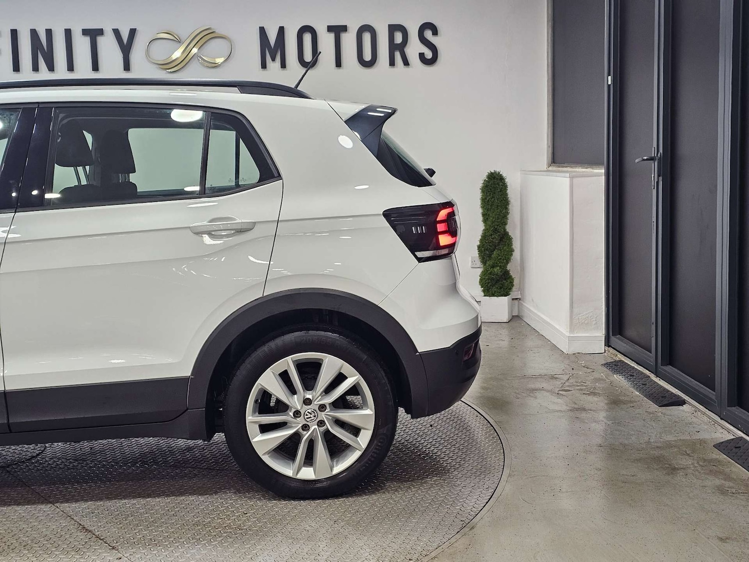 Used Volkswagen T-Cross 2019 for sale - 77700905: Photo 21