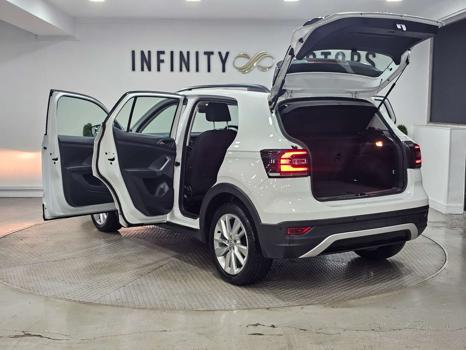 Used Volkswagen T-Cross 2019 for sale - 77700905: Photo 47