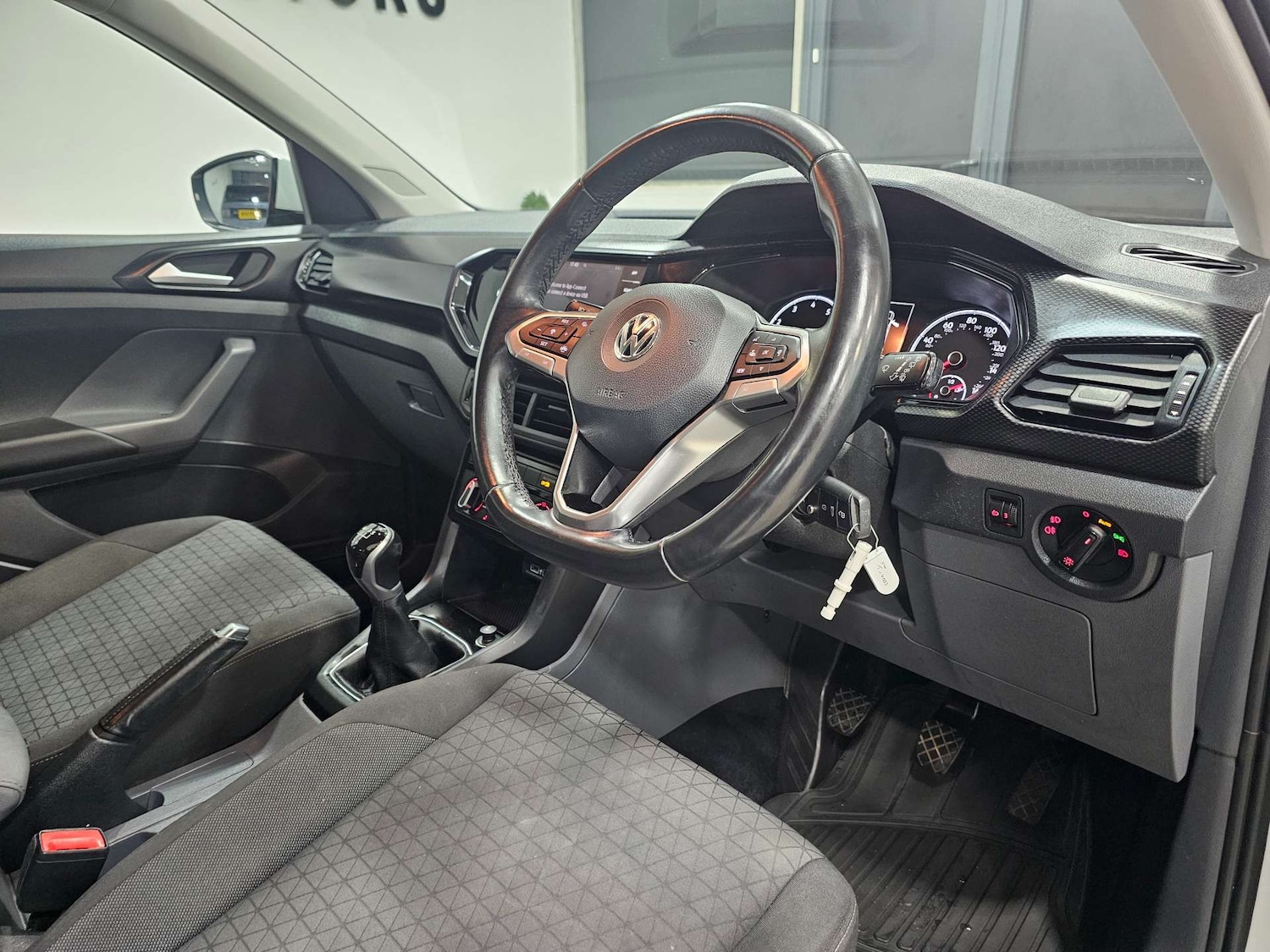 Used Volkswagen T-Cross 2019 for sale - 77700905: Photo 7