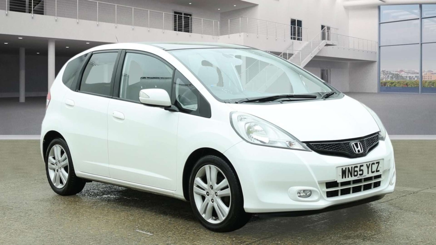Used Honda Jazz 2015 for sale - 77650525: Photo 1