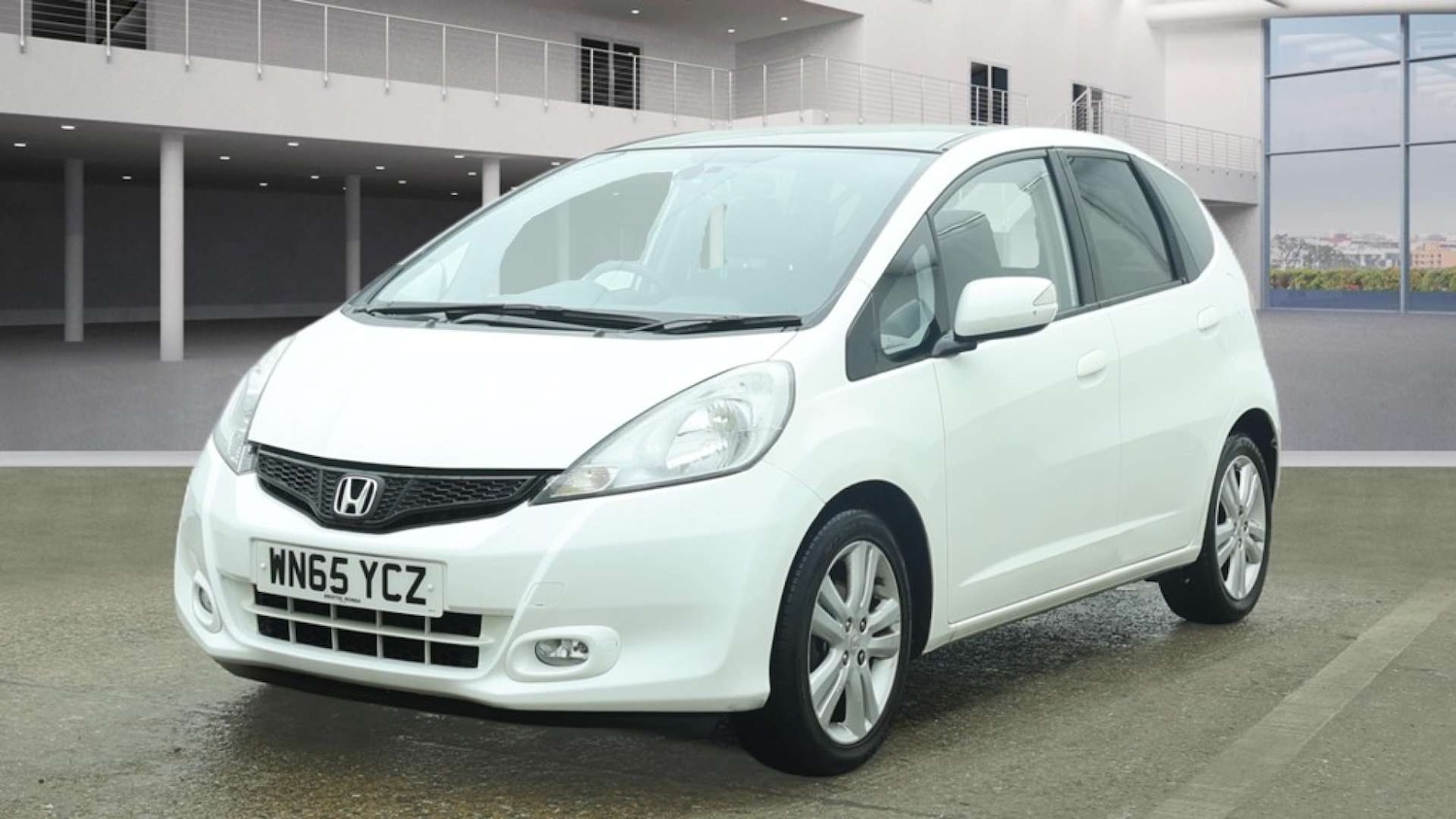 Used Honda Jazz 2015 for sale - 77650525: Photo 3