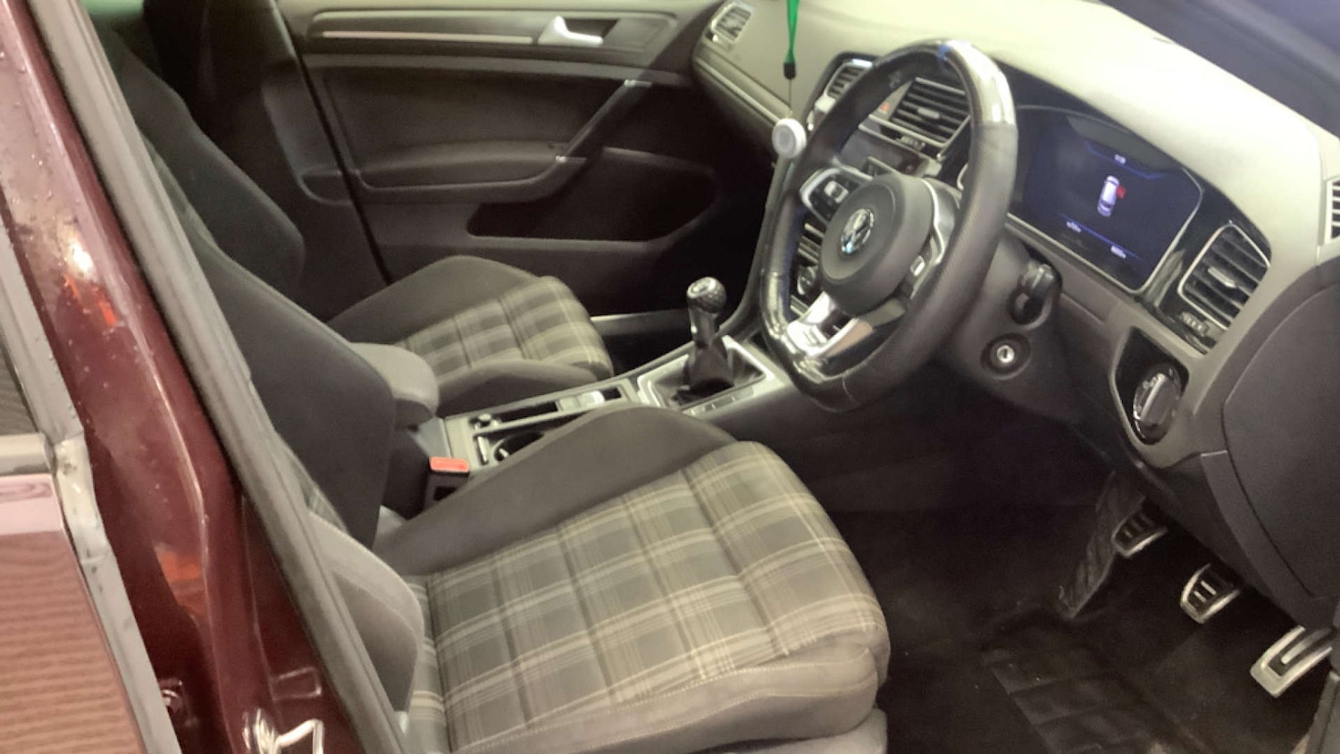 Used Volkswagen Golf 2017 for sale - 77567790: Photo 12