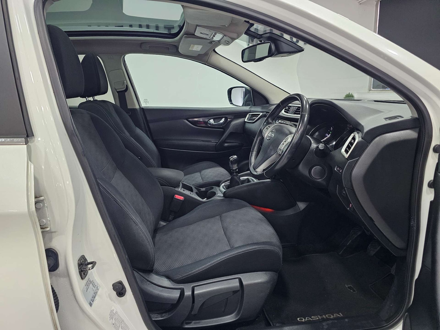 Used Nissan Qashqai 2016 for sale - 77088704: Photo 5