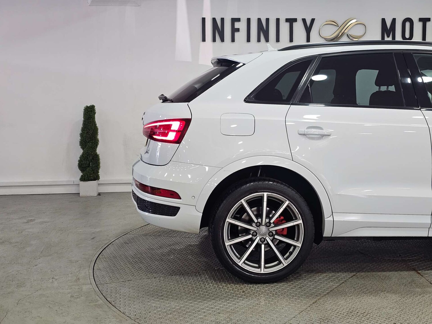 Used Audi Q3 2015 for sale - 78068177: Photo 37