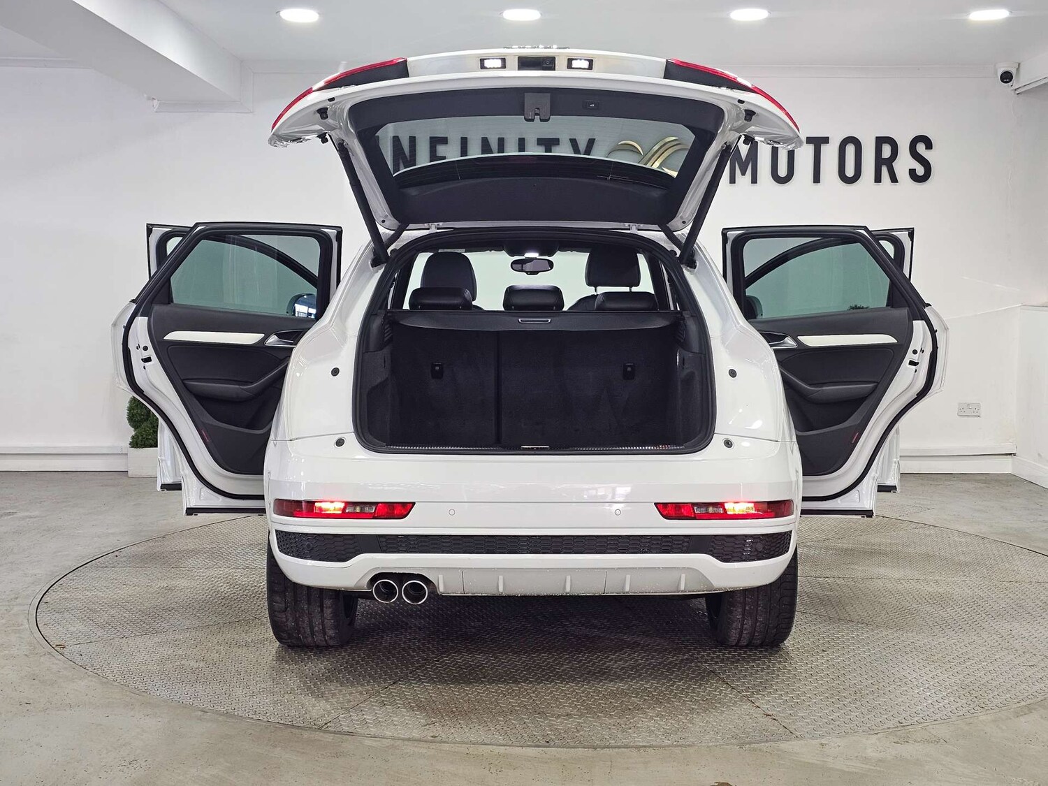 Used Audi Q3 2015 for sale - 78068177: Photo 48