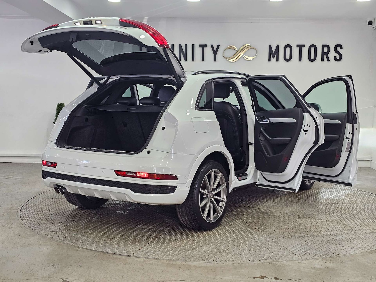 Used Audi Q3 2015 for sale - 78068177: Photo 49