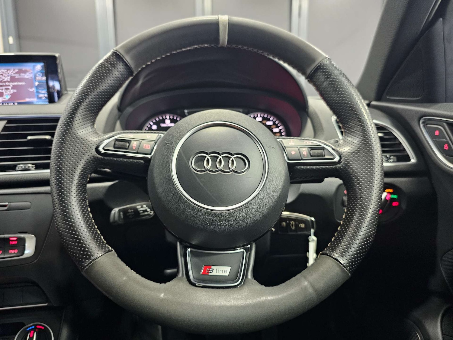 Used Audi Q3 2015 for sale - 78068177: Photo 62