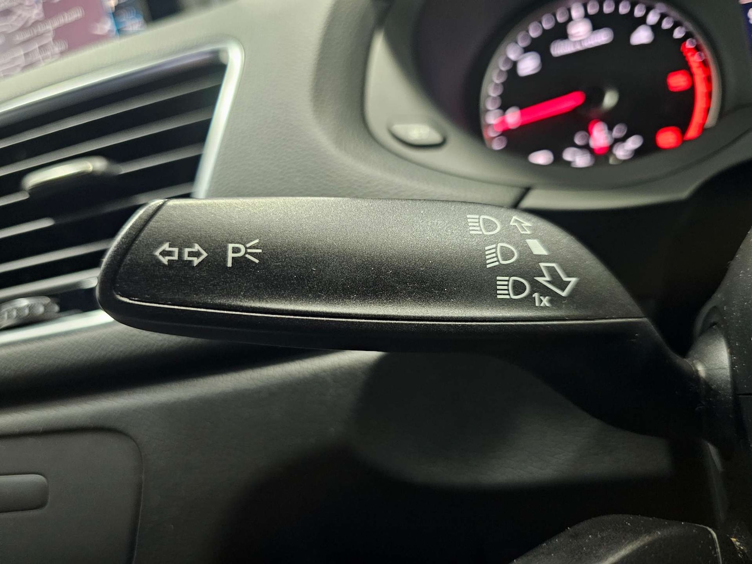 Used Audi Q3 2015 for sale - 78068177: Photo 66