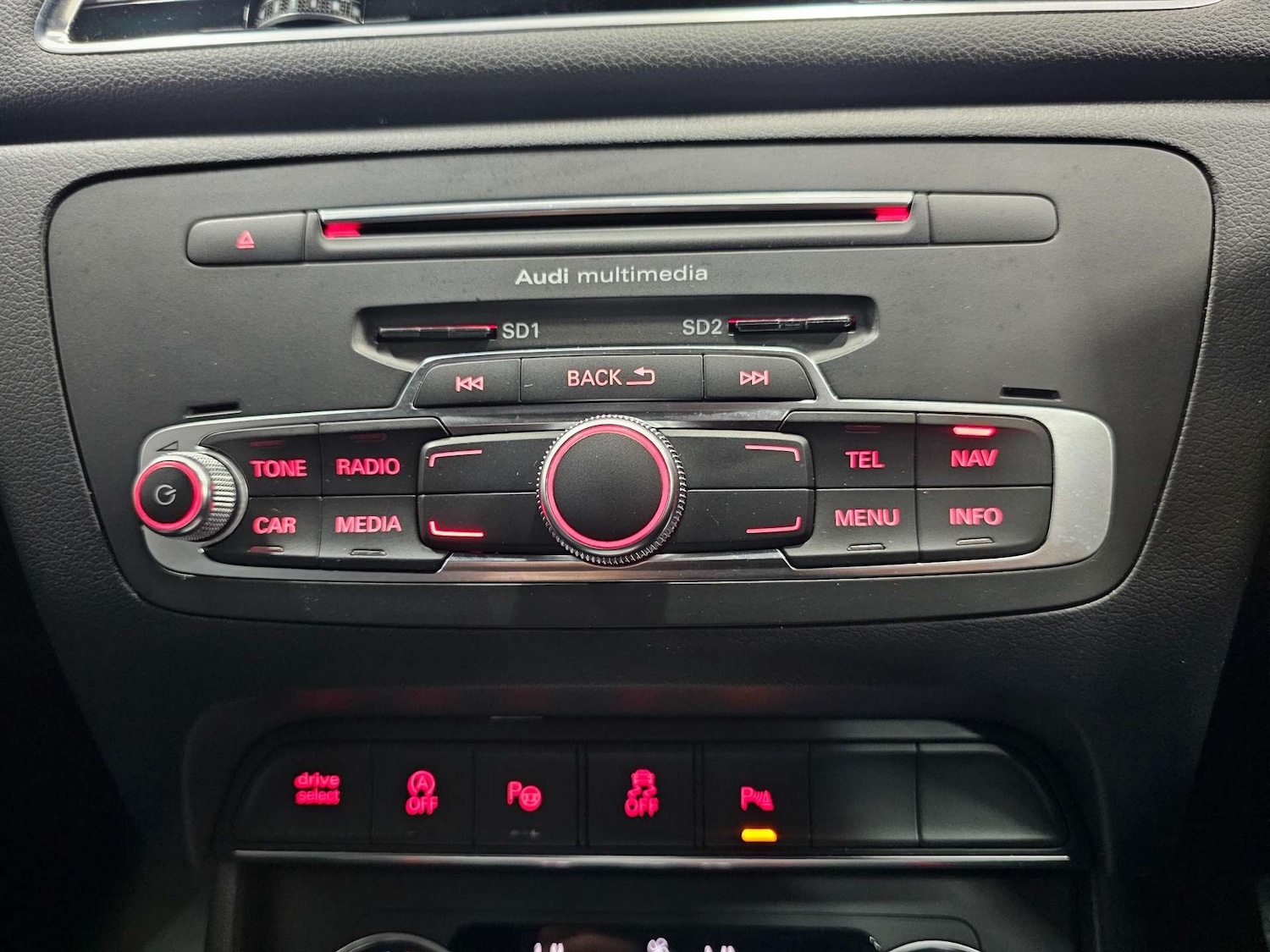 Used Audi Q3 2015 for sale - 78068177: Photo 72