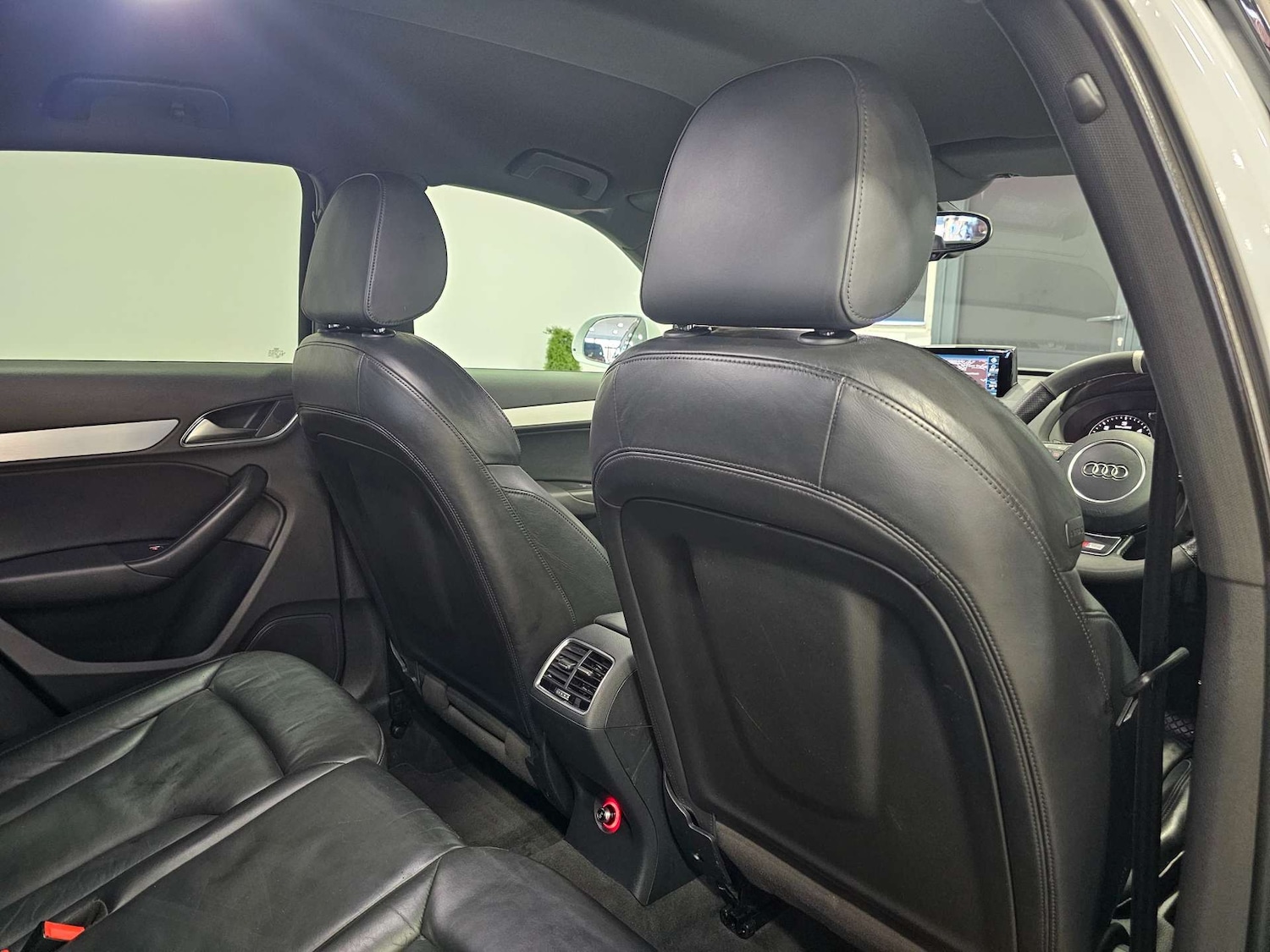 Used Audi Q3 2015 for sale - 78068177: Photo 82