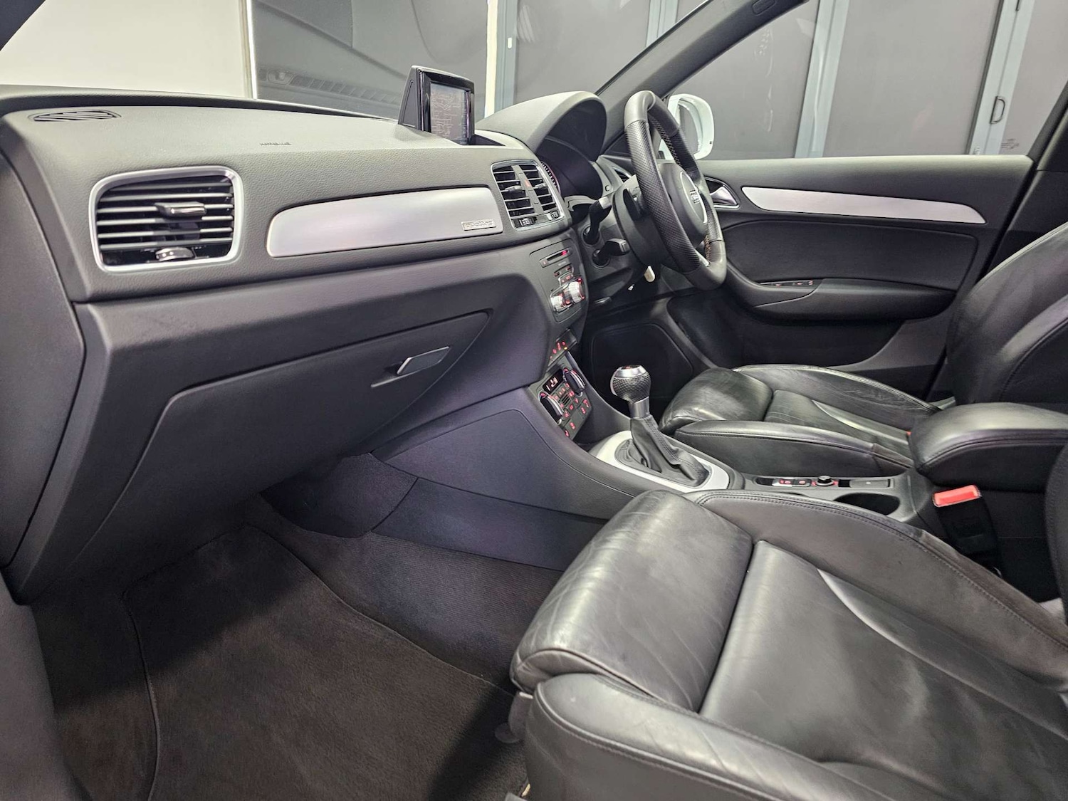 Used Audi Q3 2015 for sale - 78068177: Photo 91