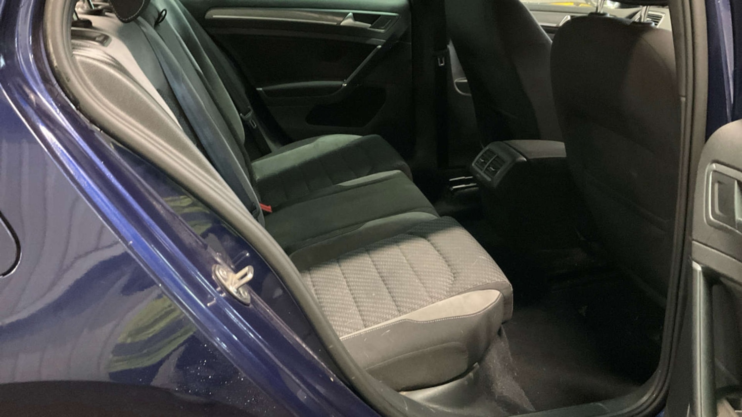 Used Volkswagen Golf 2018 for sale - 77227777: Photo 11