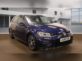 Used Volkswagen Golf 2018 for sale - 77227777: Photo